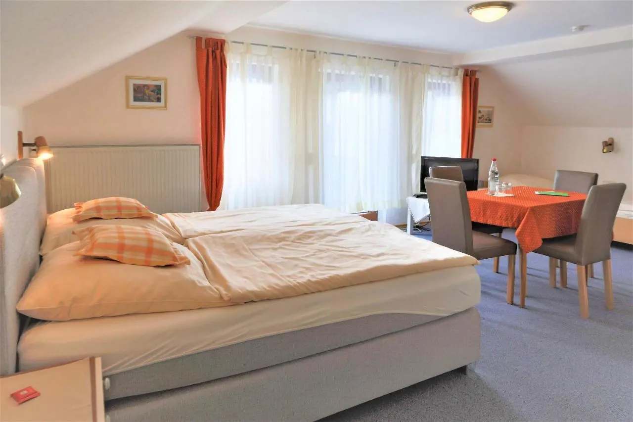 Guest house Gaestehaus Fidelis Grafenwiesen